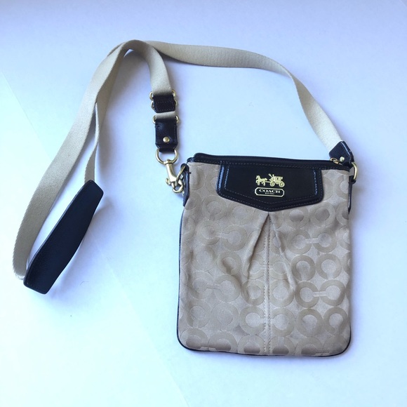Coach Handbags - COACH Bag